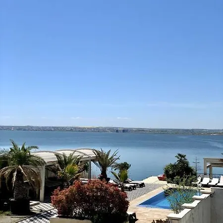 Mali By The - North 公寓 马马亚