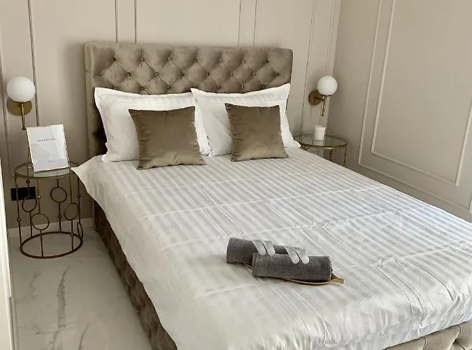 Mali By The - North * Mamaia